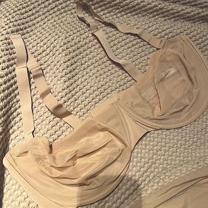 SKIMS Balconette Bra